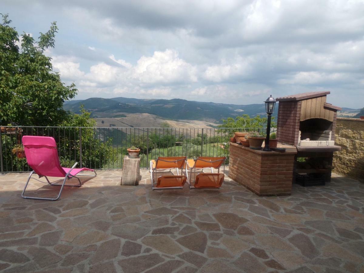 Casa Vacanze Santa Cristina Volterra Extérieur photo